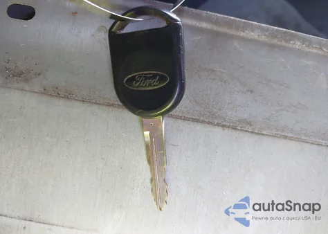 2006 Ford F-150 Xlt z USA, uszkodzony, nr VIN 1FTRW12W76KC58283